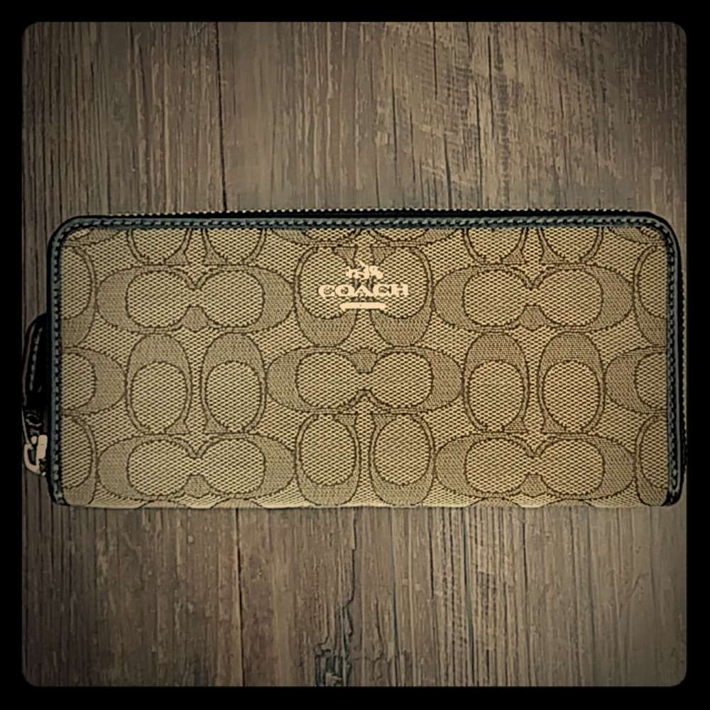 Authentic Coach wallet